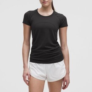 Swiftly Tech Short-Sleeve Shirt 2.0
Hip Length in Black